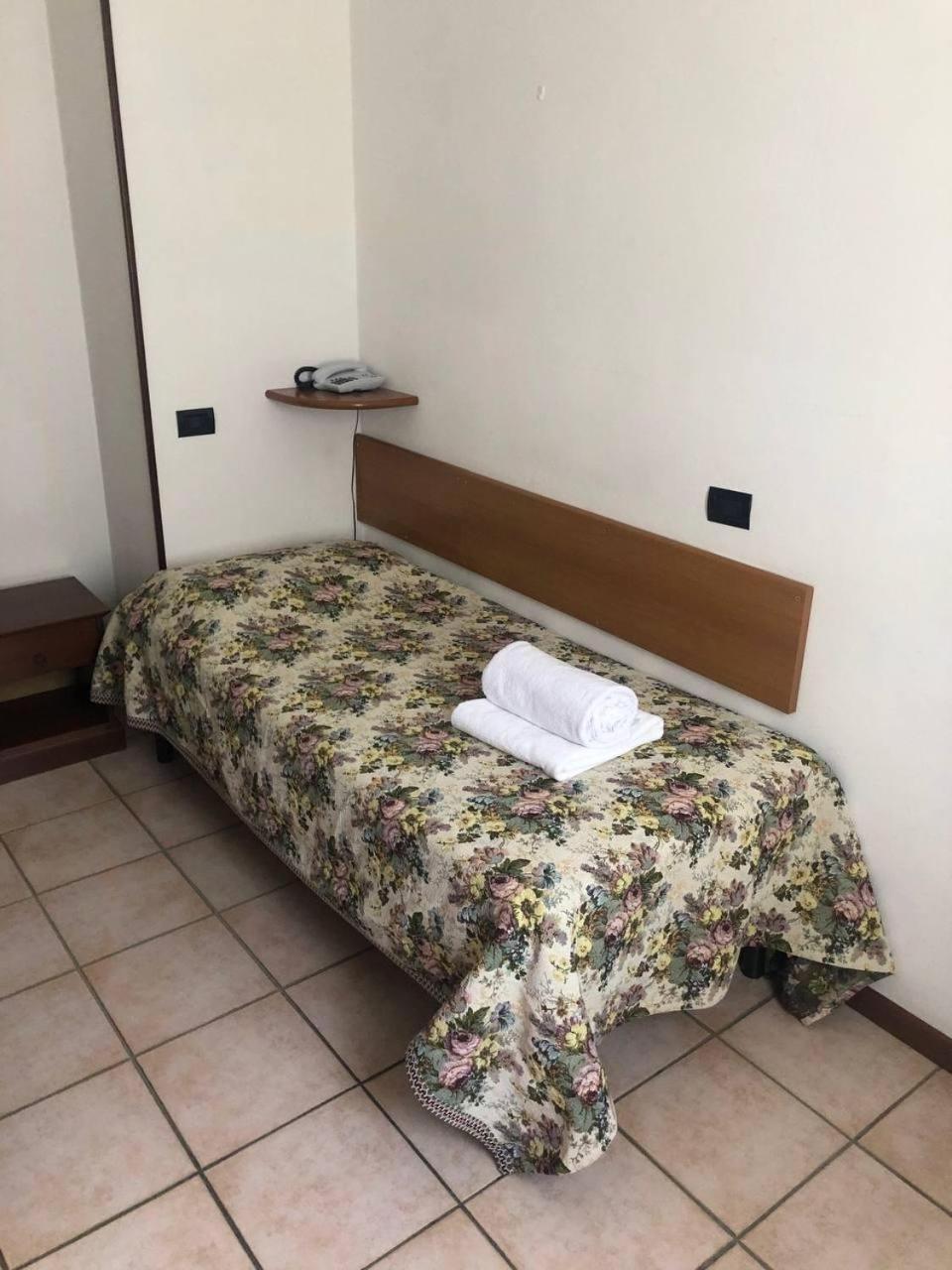 Be Me Hotel Helvetia Tabiano Terme Екстер'єр фото