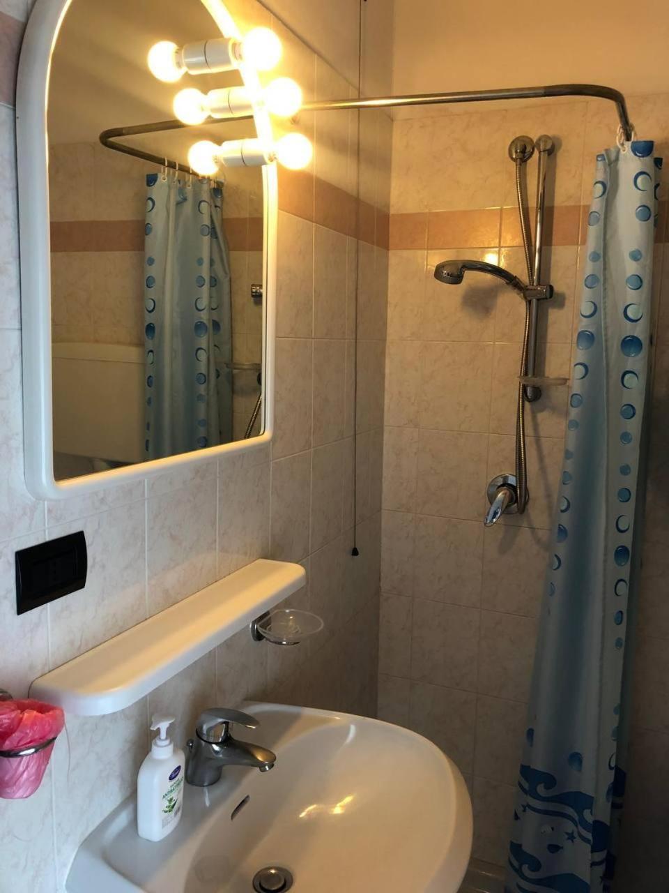 Be Me Hotel Helvetia Tabiano Terme Екстер'єр фото