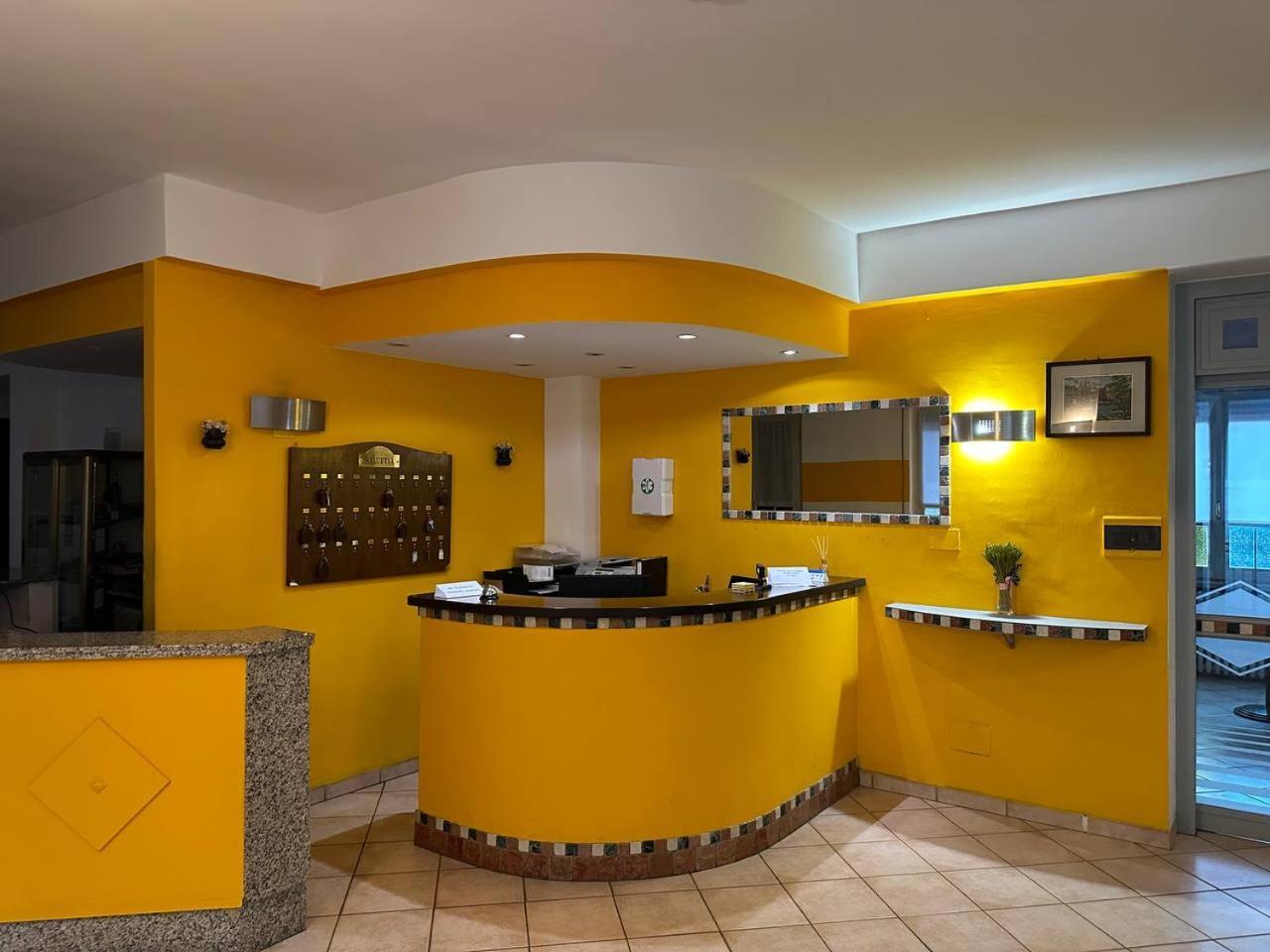 Be Me Hotel Helvetia Tabiano Terme Екстер'єр фото